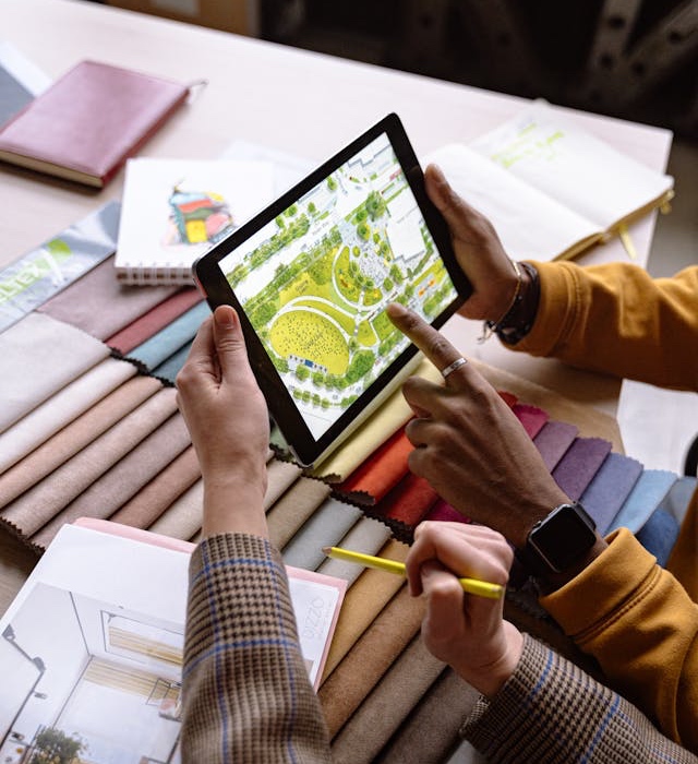 Custom competitor analysis platform - Bildirchin Group web application development